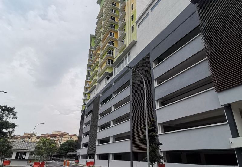 Imperial Hatamas Condominium