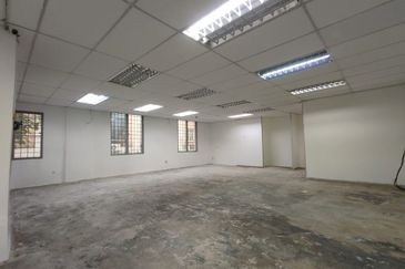 Medan Putra Business Centre