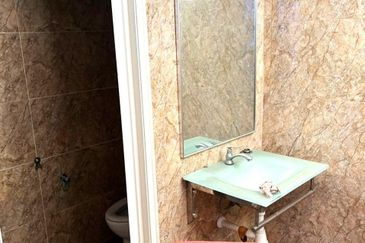 CORNER Commercial Shop Office Subang Square Corporate Tower SS15