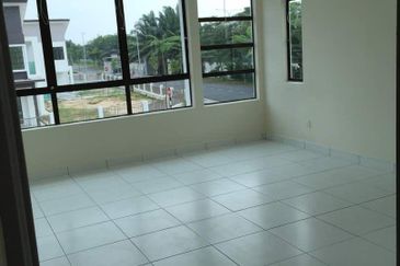 Lakeside Residences, Bandar Metro Puchong, Lake