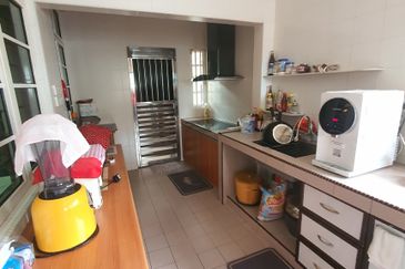 Bandar Tun Hussein Onn