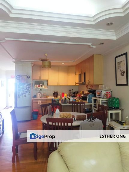 Country Heights Kajang, Country Heights, Partly Furnish, Townhouse Upper Floor Unit At Kajang, Facing Lake View, Selangor, Country Heights