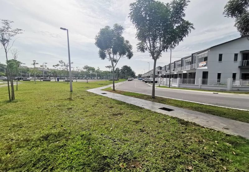 Glomac Lakeside Residences