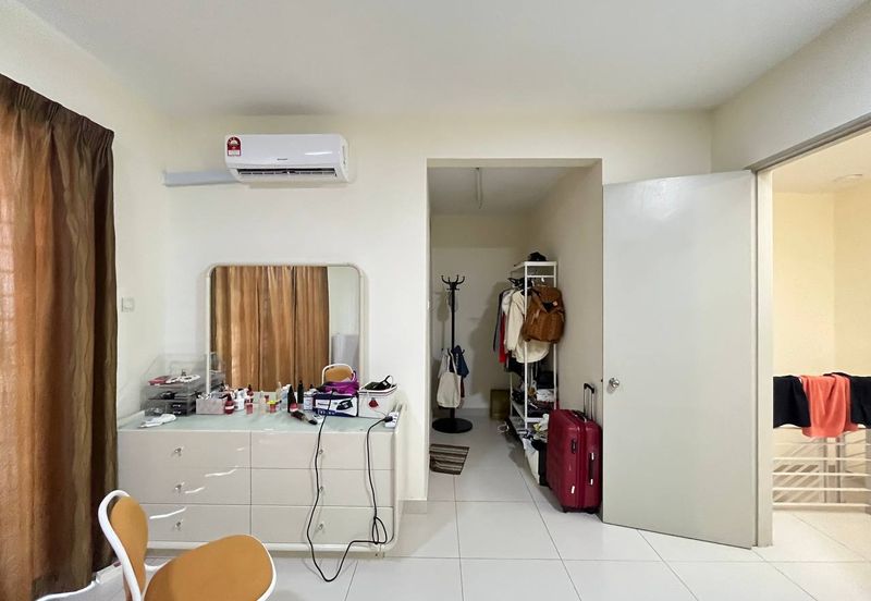 Glomac Lakeside Residences