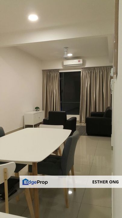 Partly Furnished, Good Condition, 890sf, With Nice Condo Facilities, Serene Environment, Good Security, Paramount Utropolis Glenmarie, Selangor, Glenmarie