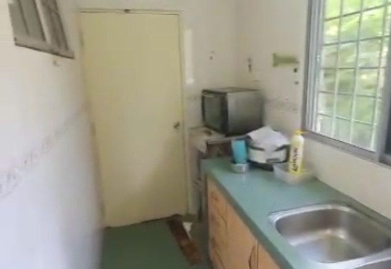 Double Storey Terrace, Bandar Puteri 7 Puchong, 22x70 Extended and Well Kept Condition, Prime location, Near to Amenities