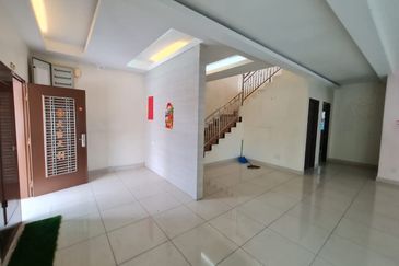 Bandar Tun Hussein Onn