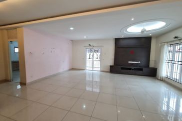 Bandar Tun Hussein Onn