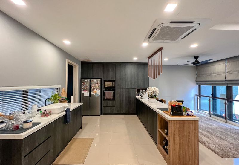 Mozart, Symphony Hills