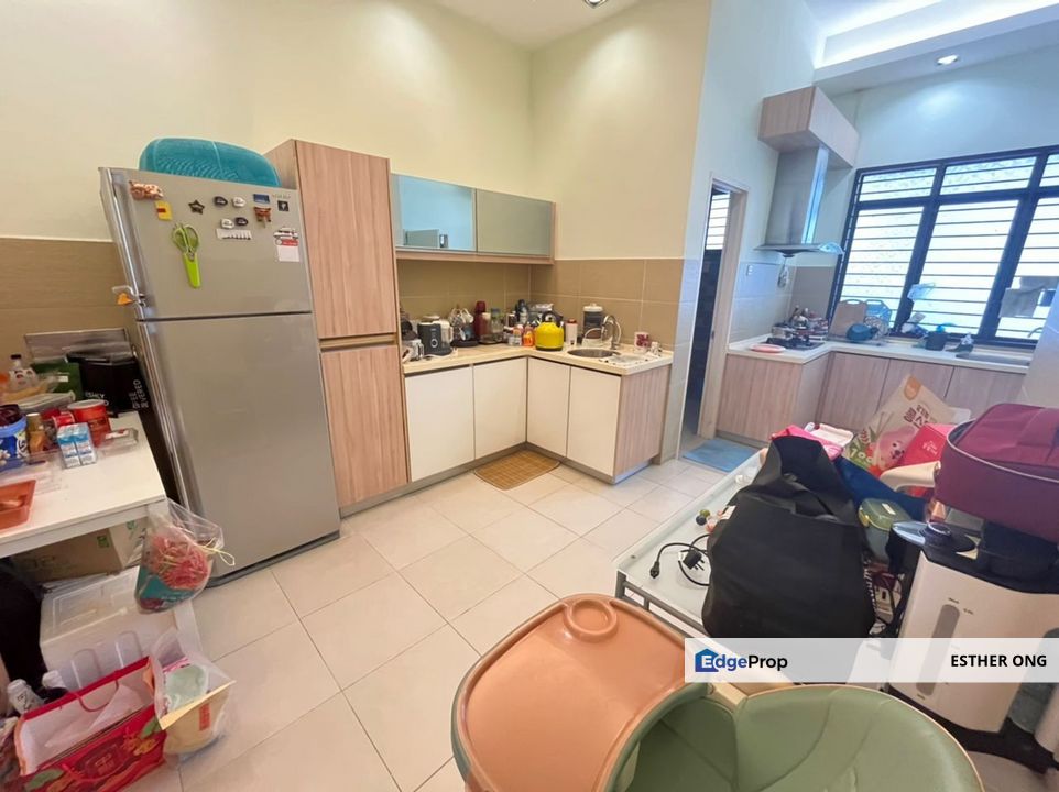 2 storey Terrace House at Bandar Puteri 11 Puchong 2400sqft 22x75 Gated Guarded Good Condition, Selangor, Bandar Puteri Puchong