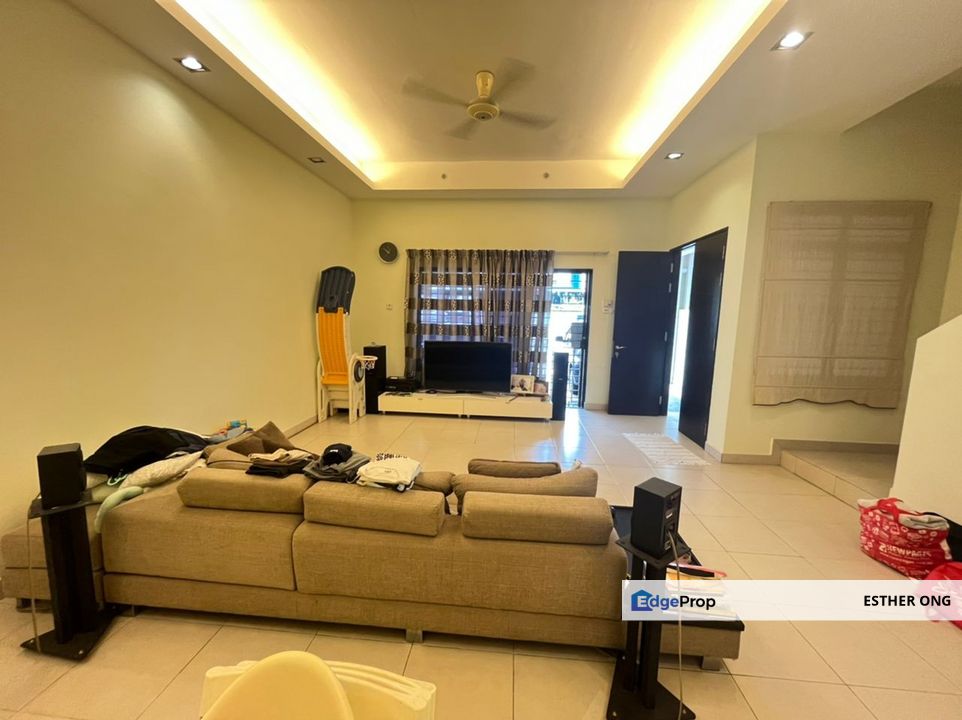 2 storey Terrace House at Bandar Puteri 11 Puchong 2400sqft 22x75 Gated Guarded Good Condition, Selangor, Bandar Puteri Puchong