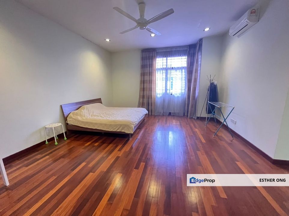 2 storey Terrace House at Bandar Puteri 11 Puchong 2400sqft 22x75 Gated Guarded Good Condition, Selangor, Bandar Puteri Puchong