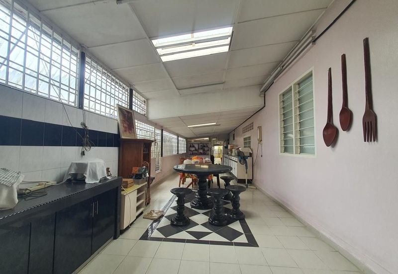 Seksyen 4, Petaling Jaya