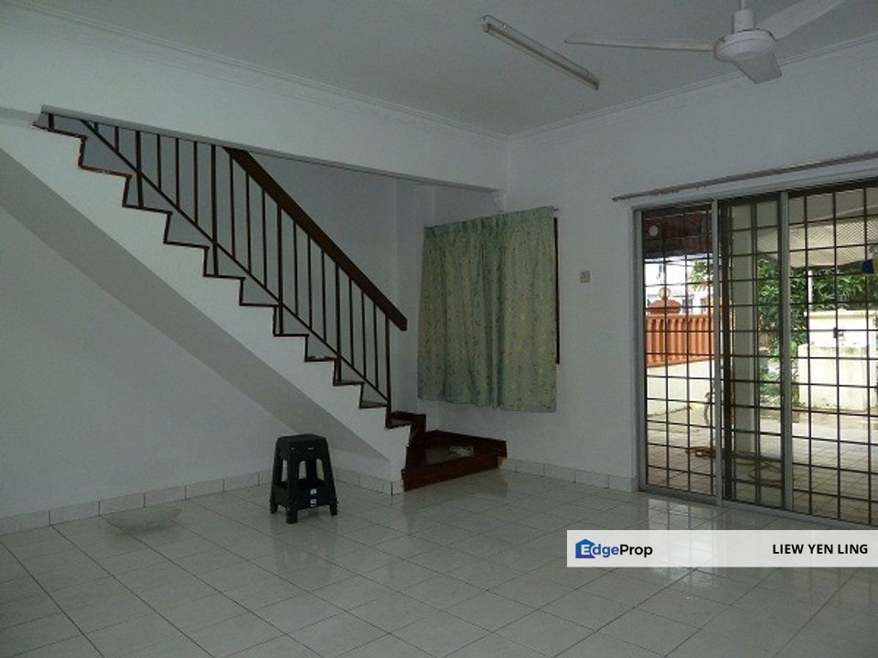 2 Storey landed house for RENT for Rental RM1,400 By LIEW YEN LING
