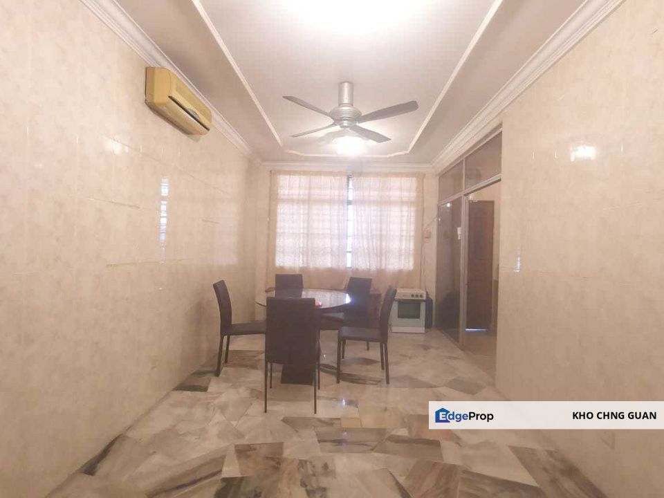 Taman Putra Permai Seri Kembangan House For sales 2.5 Storey Fully Renovated , Selangor, Seri Kembangan