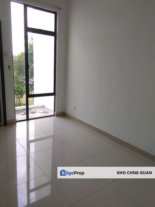 Laman Glenmarie Shah Alam Double Storey House For Sale FREE HOLD Kawasan Bebas Banjir, Selangor, Glenmarie