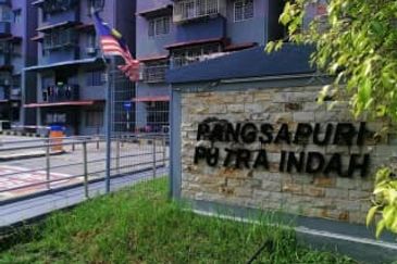 Putra Indah Apartment, Taman Pinggiran Putra