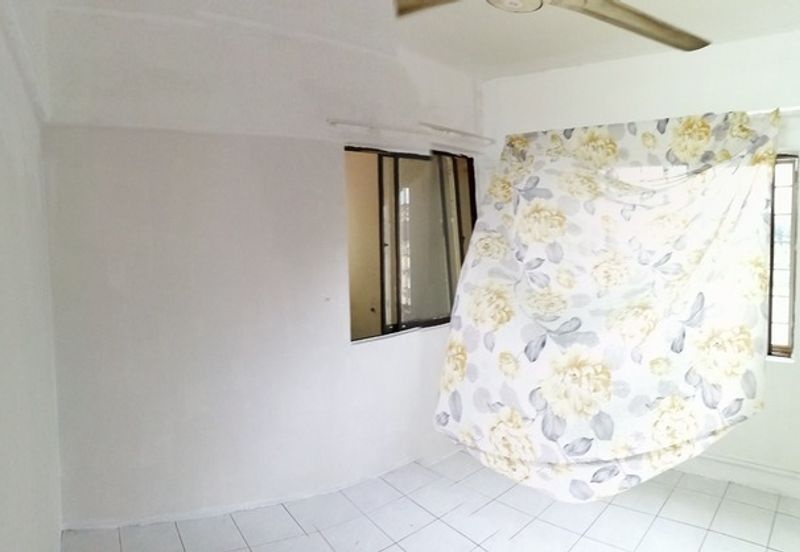 Pangsapuri Perdana, Seksyen 13