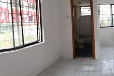 Pangsapuri Perdana, Seksyen 13