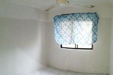 Pangsapuri Perdana, Seksyen 13