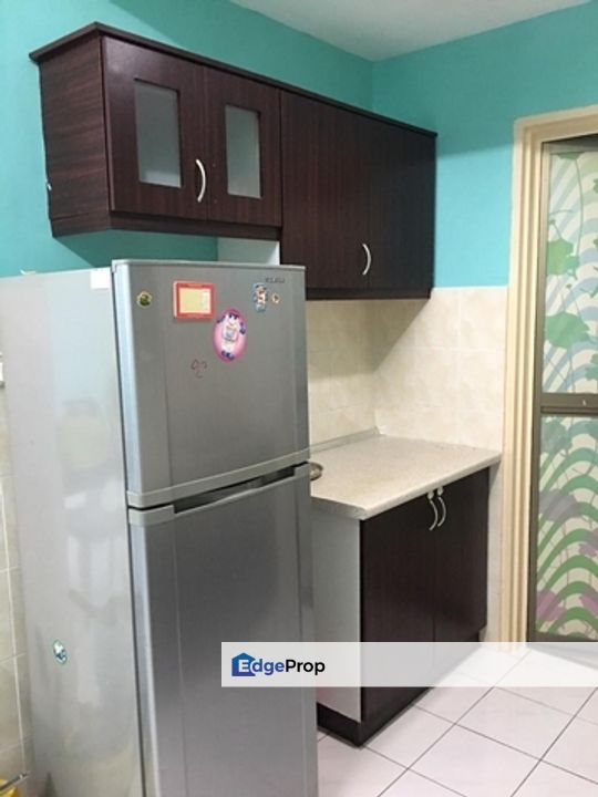 Vista Impiana Seri Kembangan For Sale Good Location For Investment, Selangor, Seri Kembangan