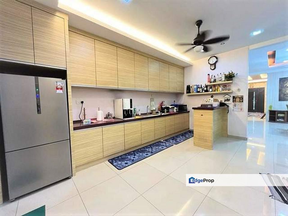 Semi D Bandar Parklands Klang For Sale Fully Renovated, Selangor, Klang