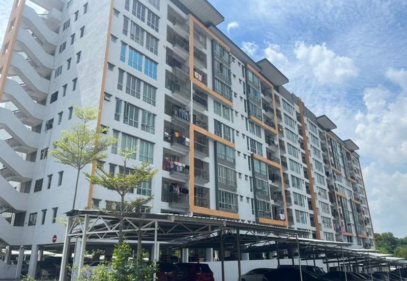 Green Suria Apartment