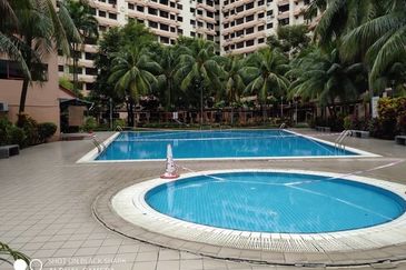 Bayu Tasik Condominium