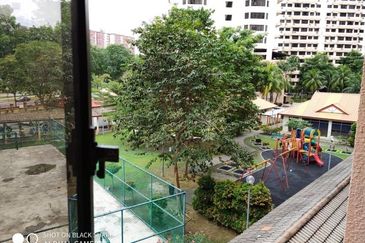 Bayu Tasik Condominium