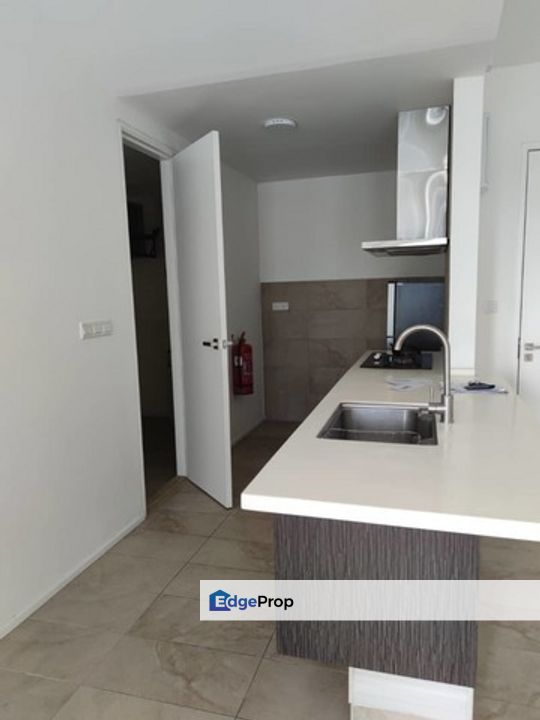 Ohako Residence Puchong For Sale Pool View Beautiful Unit, Selangor, Puchong