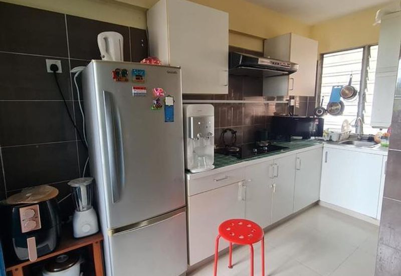 Pangsapuri Putra Damai