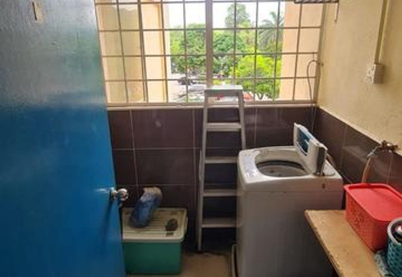 Pangsapuri Putra Damai