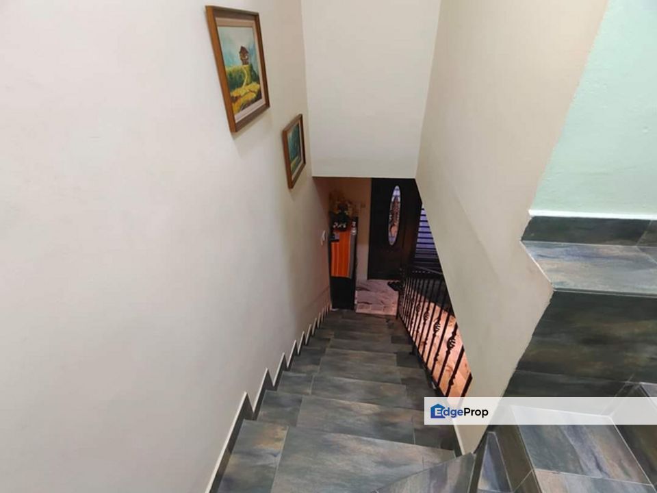 Taman Desa SerdanG Seri Kembangan 2 Storey House For Sale Fully Renovation & Fully Extend, Selangor, Seri Kembangan