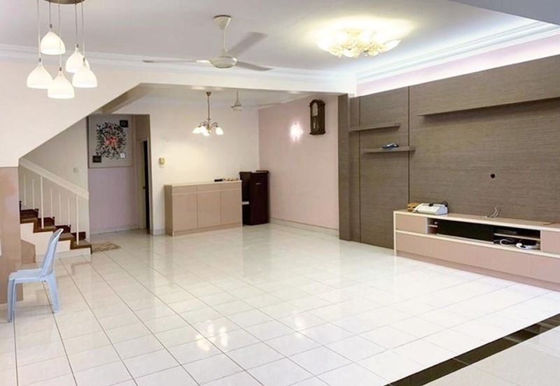 Bandar Puteri Puchong Double Storey House For Sale Fully Extended Freehold