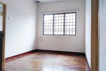 FREEHOLD Bandar Puteri Puchong Double Storey House For Sale