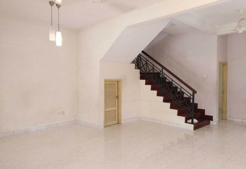 FREEHOLD Bandar Puteri Puchong Double Storey House For Sale