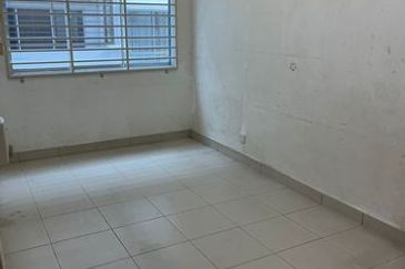 Jalan Setia Impian U13/8H