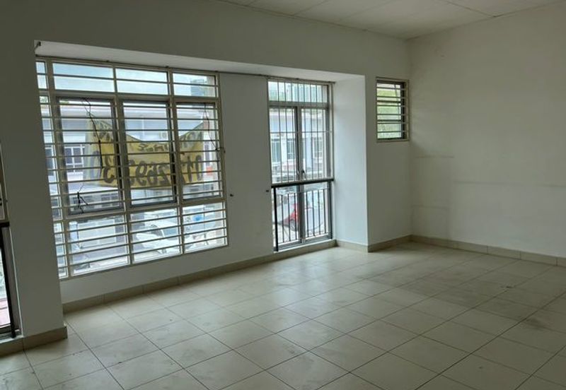 Jalan Setia Impian U13/8H