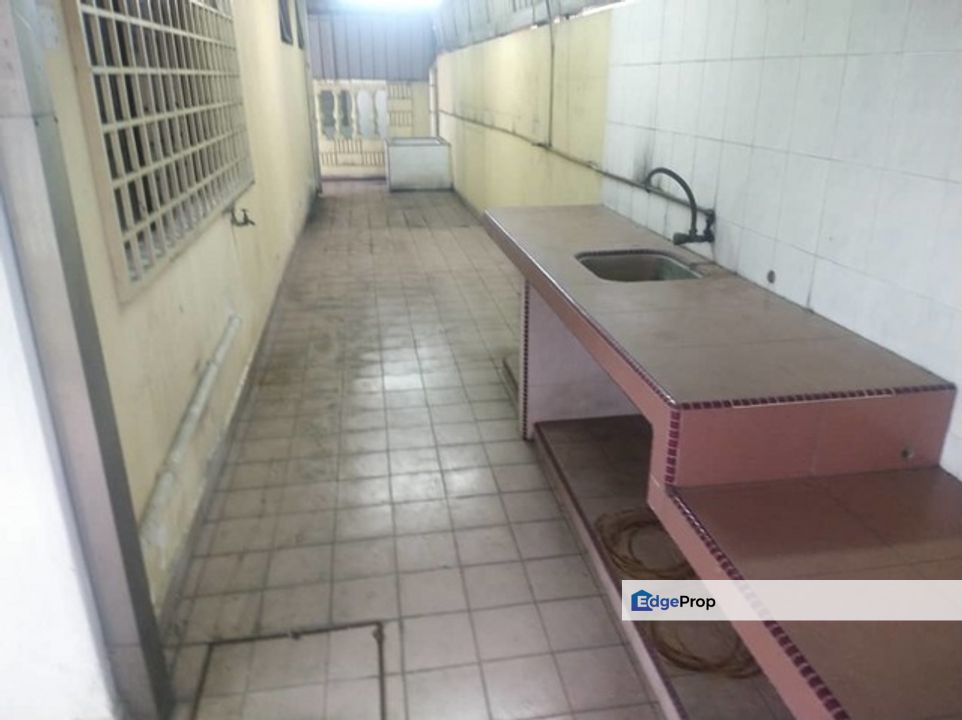 Jalan SK 5/2 Seri Kembangan 2 Storey Bungalow House For Sale, Selangor, Seri Kembangan