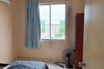 Vista Pinggiran, Taman Pinggiran Putra