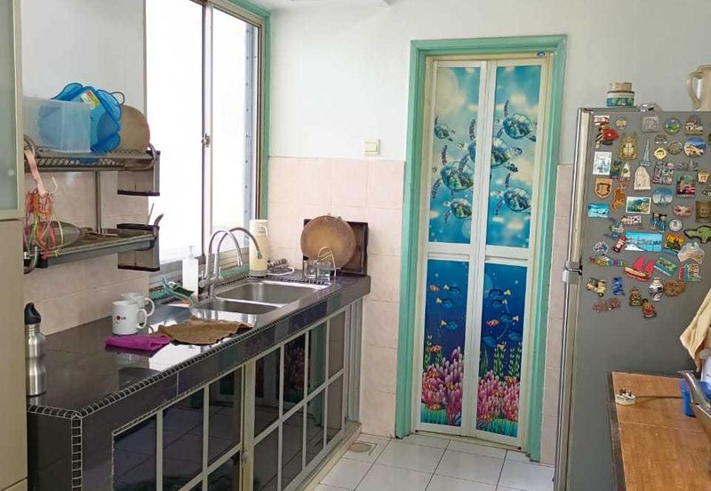 Vista Pinggiran, Taman Pinggiran Putra