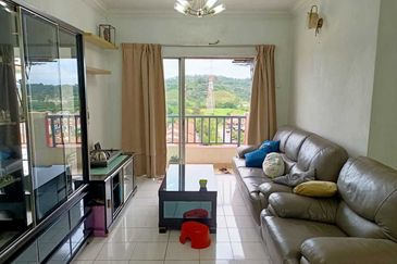 Vista Pinggiran, Taman Pinggiran Putra