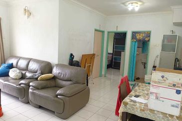 Vista Pinggiran, Taman Pinggiran Putra