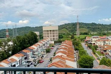 Vista Pinggiran, Taman Pinggiran Putra