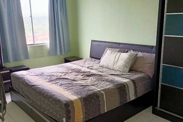 Vista Pinggiran, Taman Pinggiran Putra