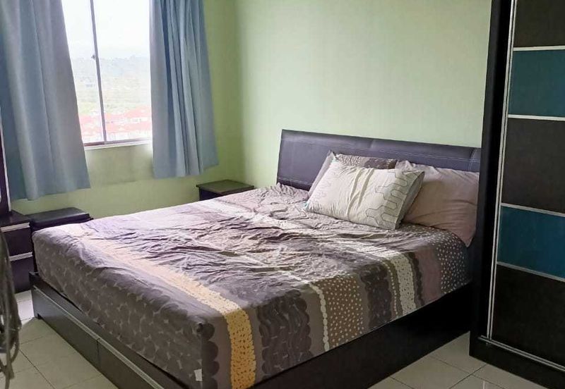 Vista Pinggiran, Taman Pinggiran Putra