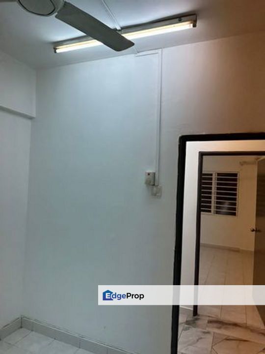 Nusa Mewah Villa Condominium Cheras For Sale Clean & Well Maintained Unit, Kuala Lumpur, Cheras