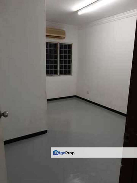 Taman Bukit Aman Kuchai Lama 2 Storey House For Sale FREEHOLD Kitchen Cabinet, Kuala Lumpur, Kuchai Lama