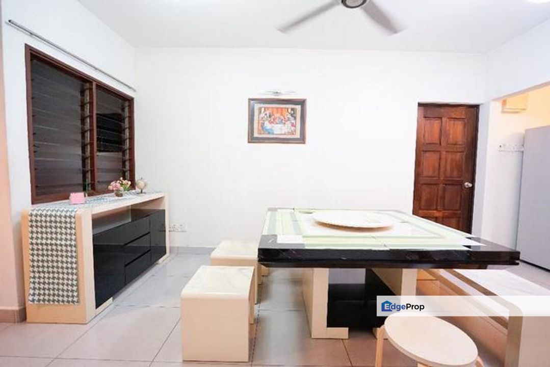 Taman Seputeh 2.5 Storey House For Sale End Lot With Extra Land FREEHOLD, Kuala Lumpur, Seputeh