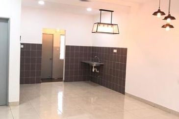 PELANGI HEIGHTS (TAMAN KAYANGAN)